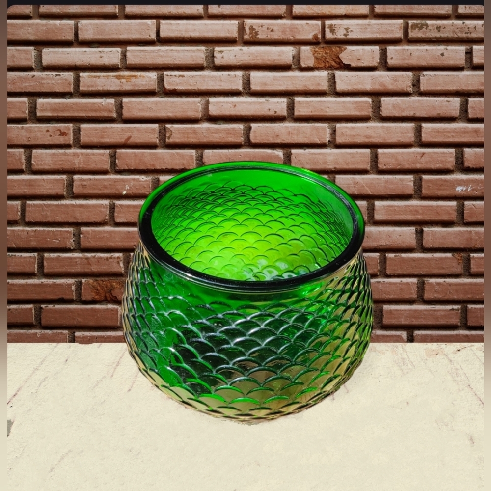 Vintage Emerald Green Glass Fish Scale Bowl Planter Dish